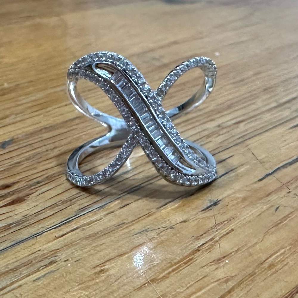 Cocktail ring